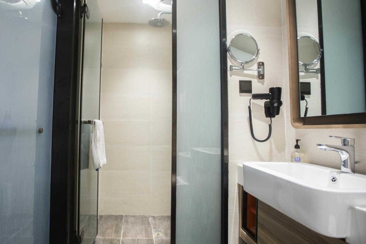 Hanting Premium Hotel Shanghai Plaza 66 Екстериор снимка